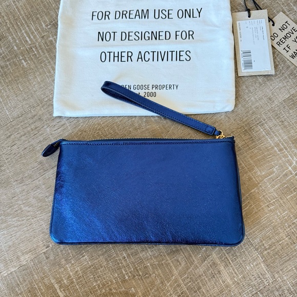 Golden Goose Metallic Blue Star Wrist Wallet - Picture 3 of 7